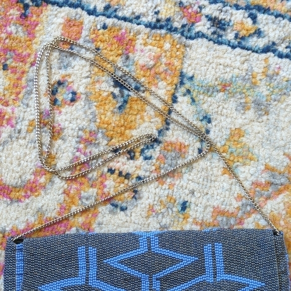 Dainty Aztec Beaded Flap Closure Metal Chain Mini Crossbody Bag Gray Periwinkle - Picture 3 of 11